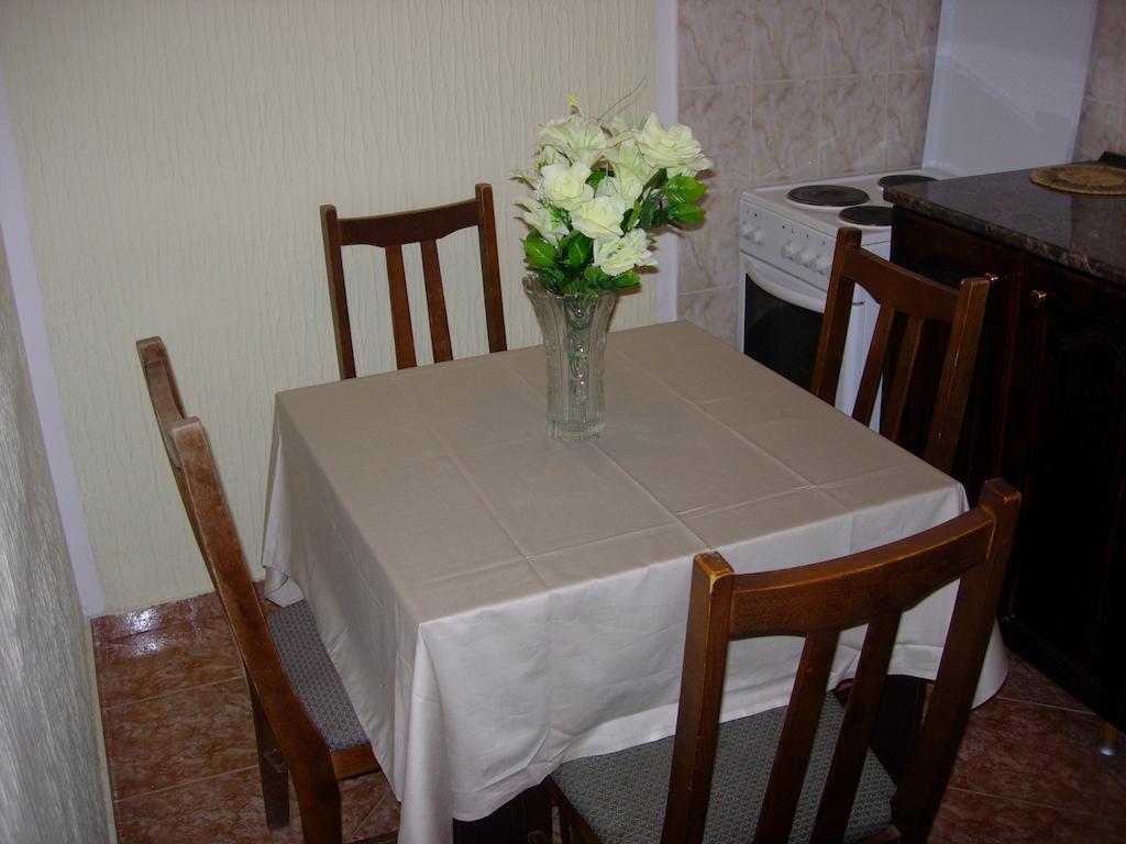 Rooms & Apartments Anka Bar Quarto foto