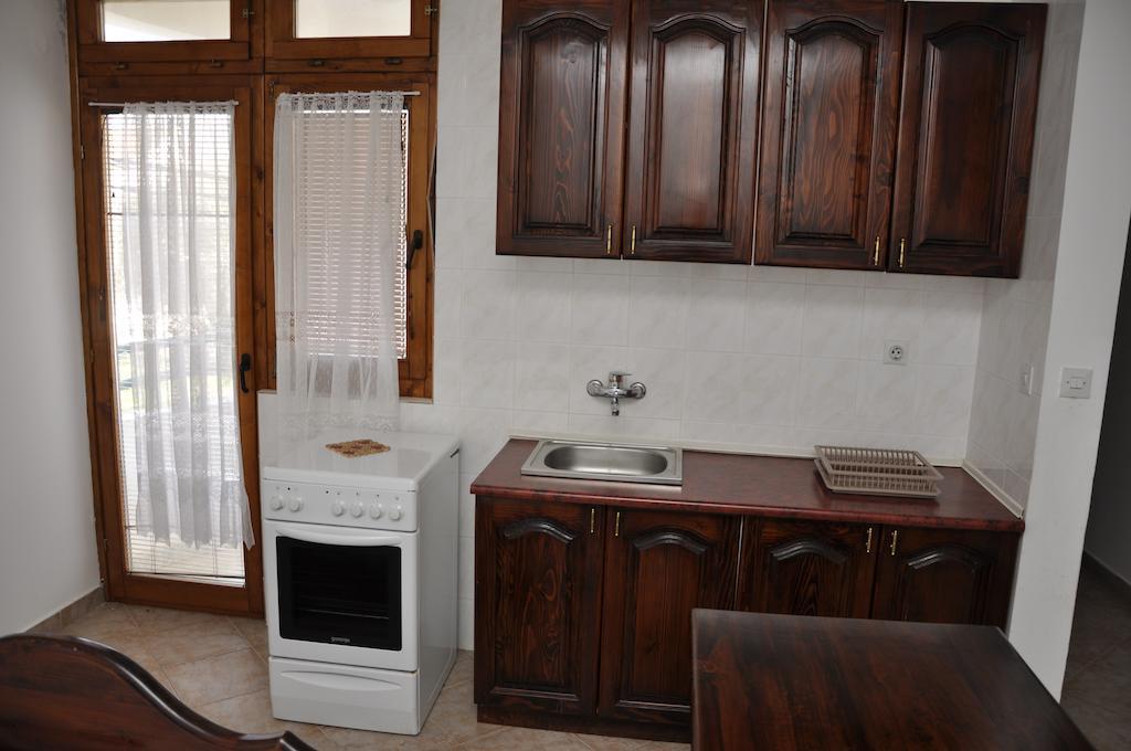 Rooms & Apartments Anka Bar Quarto foto