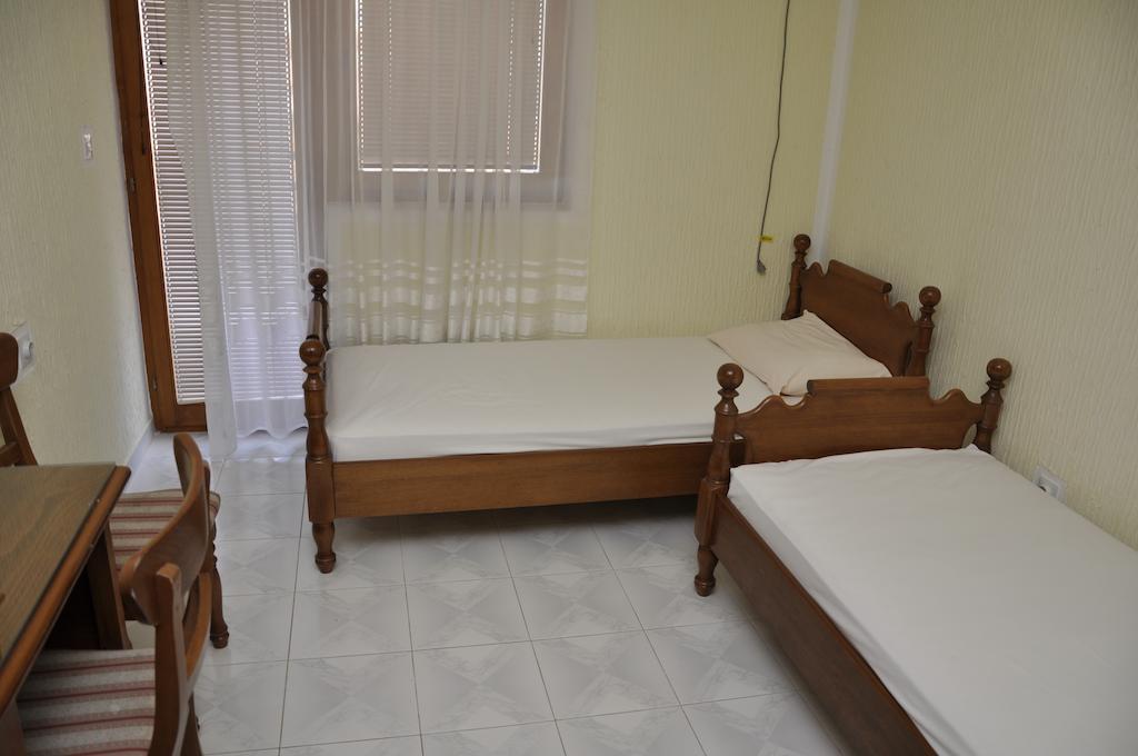 Rooms & Apartments Anka Bar Quarto foto