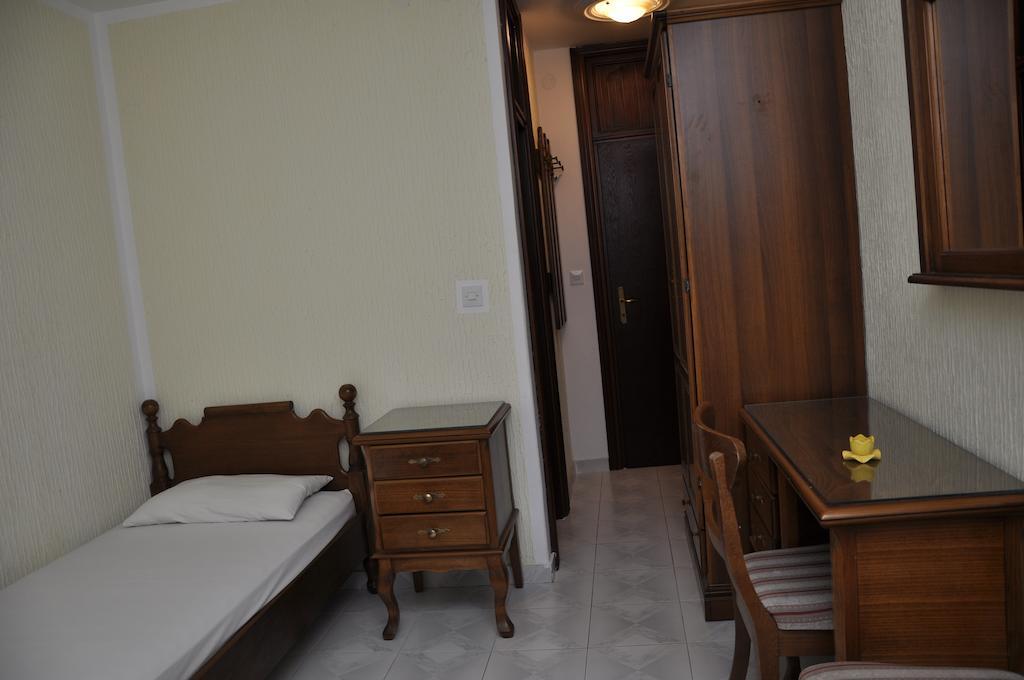 Rooms & Apartments Anka Bar Quarto foto